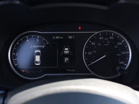 New 2025 Nissan Versa 1.6 SV w/ Trunk Package image 27