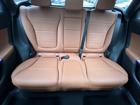 New 2026 Mercedes-Benz GLC 300 4MATIC image 15