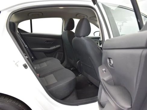 Used 2024 Nissan Sentra SV image 17