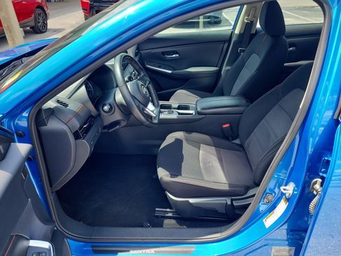 Certified 2024 Nissan Sentra SR FWD image 12
