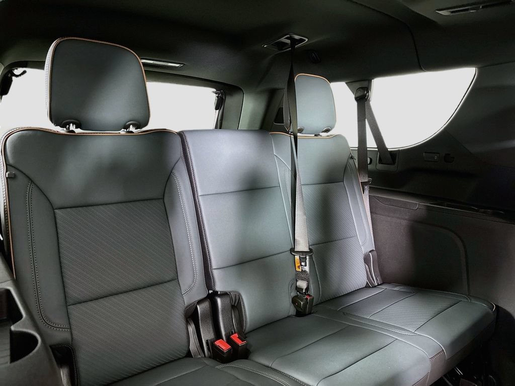 New 2026 GMC Yukon XL AT4 w/ AT4 Premium Package AWD/4WD image 28