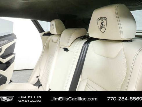 Used 2025 Lamborghini Urus SE image 23