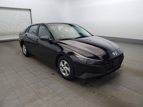 Used 2023 Hyundai Elantra SE image 13
