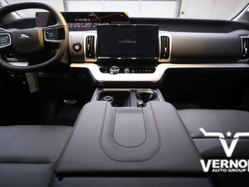 New 2025 Ford Expedition Max Active image 13