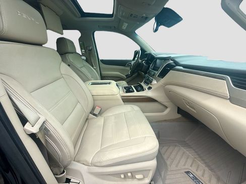 Used 2018 GMC Yukon XL Denali w/ Open Road Package RWD image 32