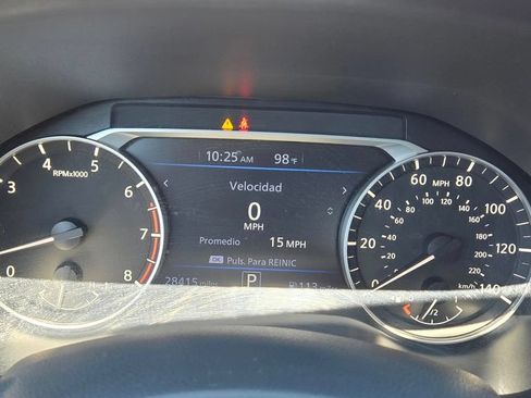 Used 2023 Nissan Altima 2.5 SR w/ SR Premium Package FWD image 27