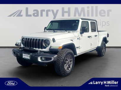 Used 2024 Jeep Gladiator Sport