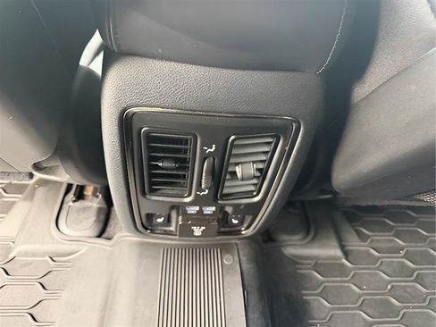 Used 2020 Dodge Durango R/T w/ Blacktop Package RWD image 26