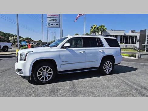 Used 2018 GMC Yukon Denali RWD image 41