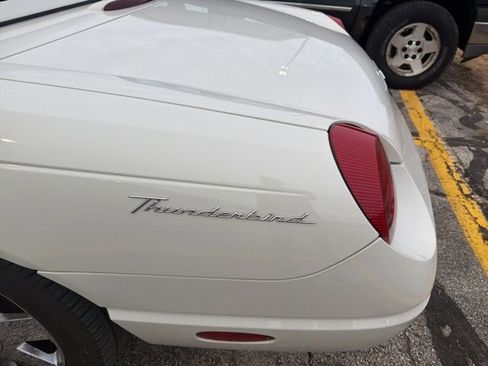 Used 2002 Ford Thunderbird image 4