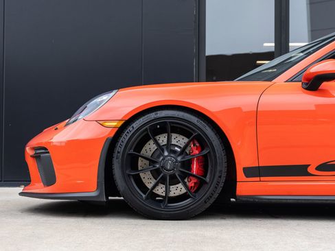 Certified 2018 Porsche 911 GT3 RWD image 13