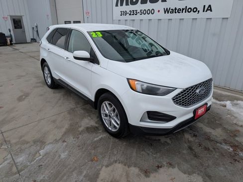 Used 2023 Ford Edge SEL image 6
