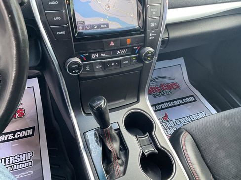 Used 2015 Toyota Camry XSE w/ Moonroof Package FWD image 18