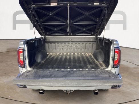 Used 2018 GMC Sierra 1500 Denali w/ Denali Ultimate Package image 16