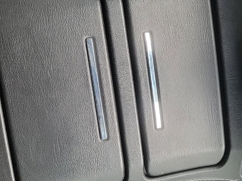 Used 2017 Chevrolet Suburban Premier image 24