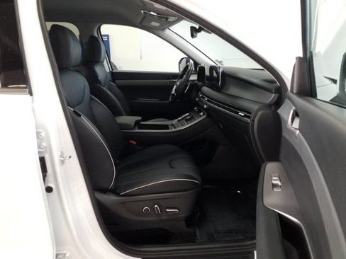 Used 2025 Hyundai Palisade SEL AWD/4WD image 16