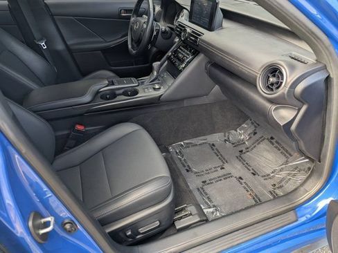 Used 2024 Lexus IS 300 w/ Comfort Package RWD image 12