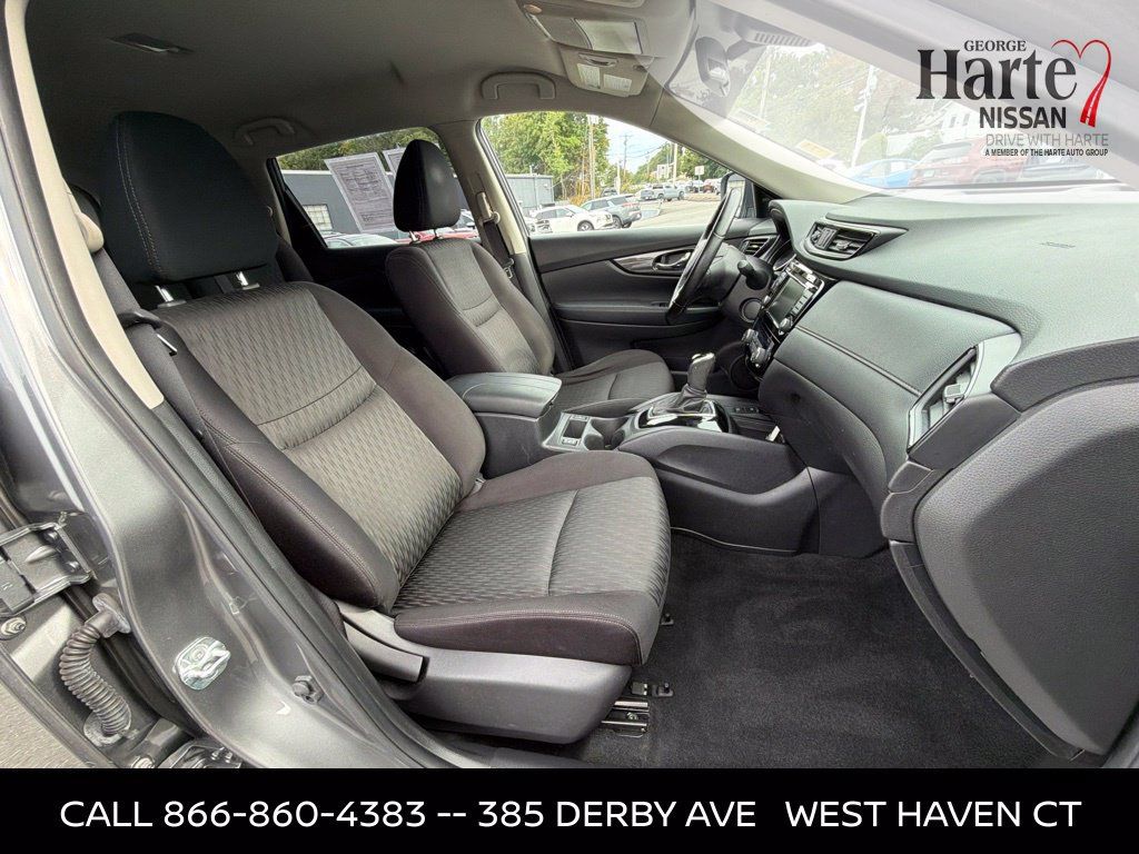 Certified 2020 Nissan Rogue SV w/ Premium Package AWD/4WD image 34
