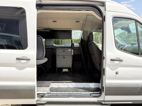 Used 2018 Ford Transit 150 XLT RWD image 18