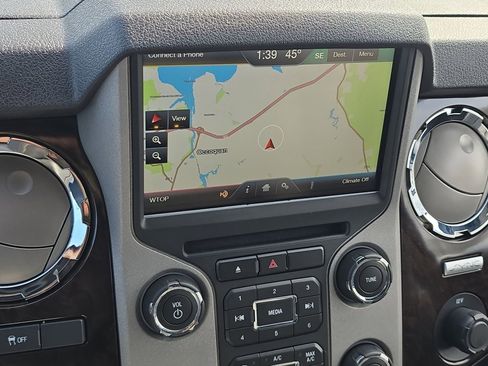 Used 2016 Ford F350 Platinum w/ Snow Plow Prep Package image 24