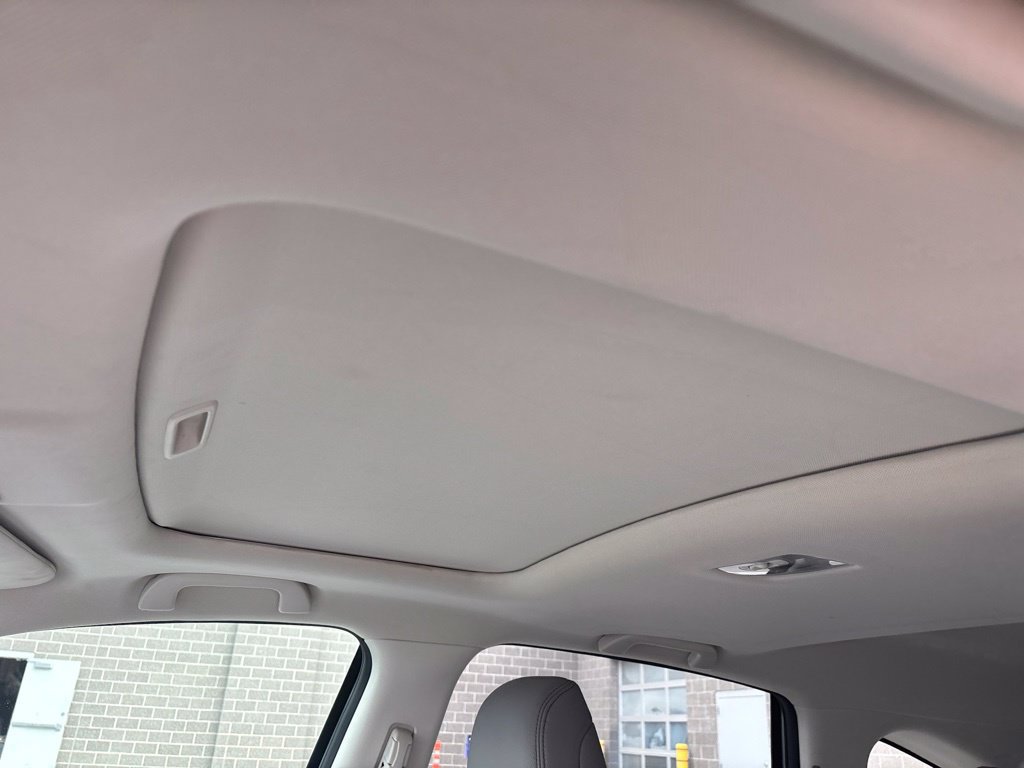 Used 2015 Honda CR-V Touring image 9