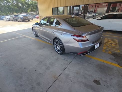 Used 2025 Genesis G70 2.5T RWD image 8