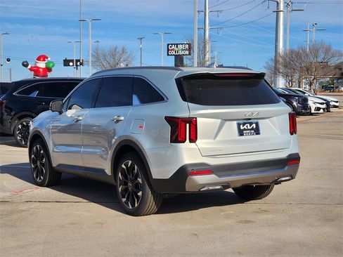 New 2026 Kia Sorento SX image 3