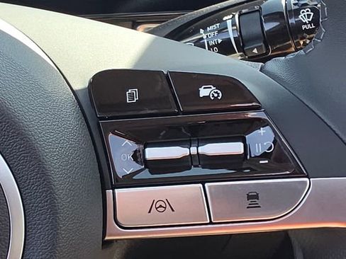 New 2026 Hyundai Elantra Limited FWD image 27