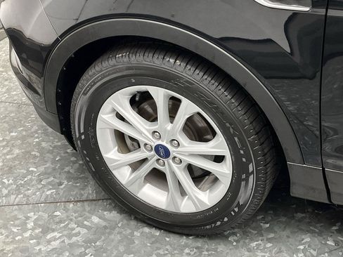 Used 2017 Ford Escape SE FWD image 26