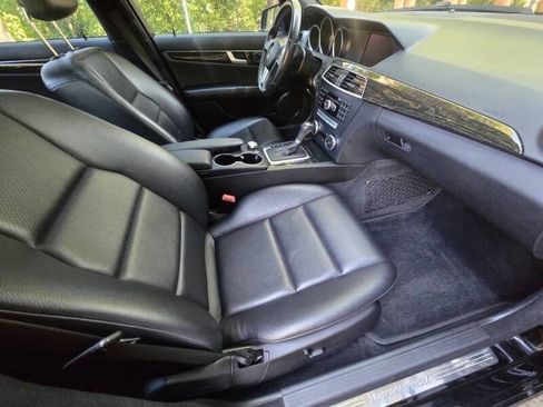 Used 2013 Mercedes-Benz C 300 4MATIC Sedan image 14