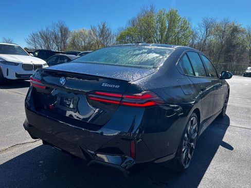 New 2026 BMW 550e xDrive w/ Premium Package image 5