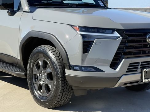 Certified 2024 Lexus GX 550 550 Overtrail+ image 4