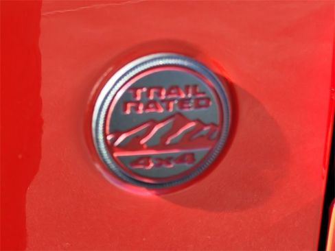 Used 2020 Jeep Gladiator Rubicon w/ Uconnect 4C Nav & Sound Group image 18