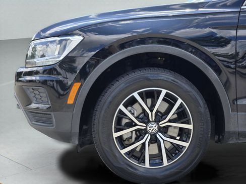 Used 2021 Volkswagen Tiguan SE FWD image 35