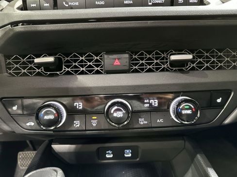 Used 2025 Honda Accord SE image 17