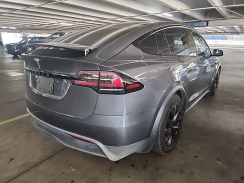 Used 2022 Tesla Model X AWD/4WD image 2