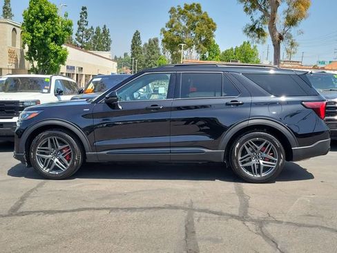 Used 2026 Ford Explorer ST-Line w/ ST-Line Street Pack RWD image 29