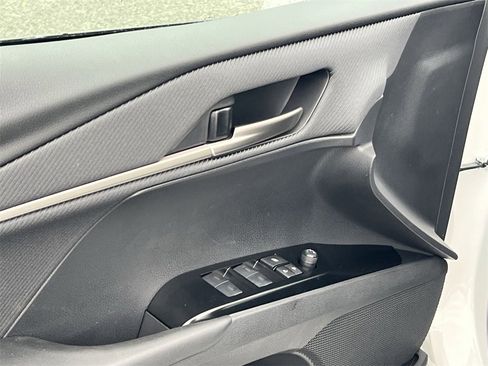 New 2026 Toyota Camry SE image 10