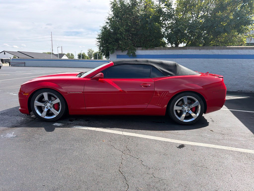 Used 2011 Chevrolet Camaro SS w/ RS Package RWD image 2