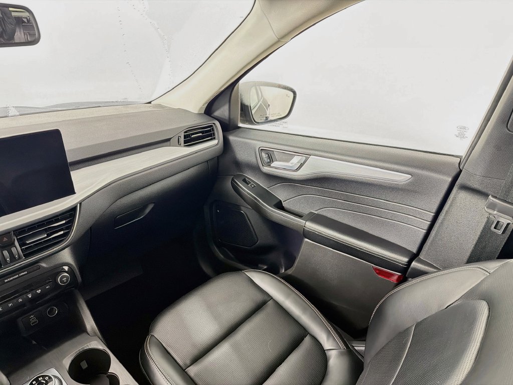Used 2024 Ford Escape Platinum AWD/4WD image 23