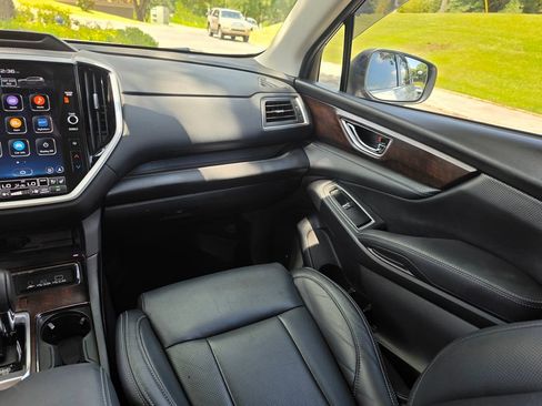 Used 2023 Subaru Ascent Touring AWD/4WD image 17