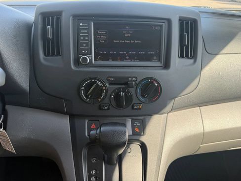Used 2021 Nissan NV200 SV FWD image 11