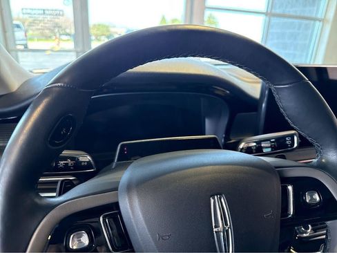 Used 2023 Lincoln Corsair Reserve w/ Equipment Group 202A AWD/4WD image 39