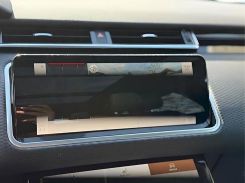 Used 2023 Land Rover Range Rover Velar R-Dynamic S image 41
