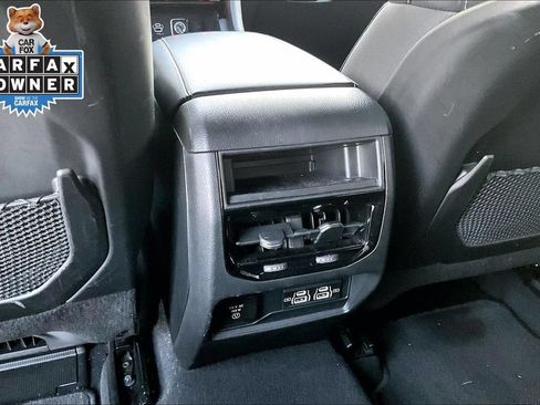 Used 2025 Jeep Grand Cherokee Altitude AWD/4WD image 29