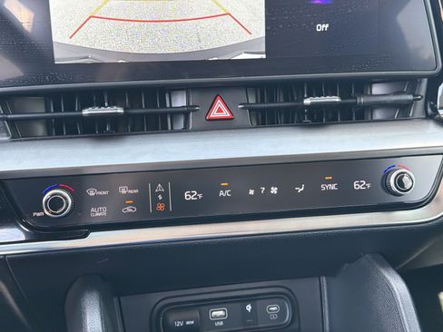 Certified 2025 Kia Sportage EX w/ Premium Package FWD image 15