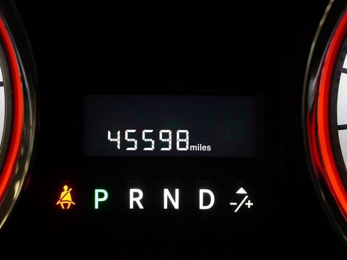 Used 2016 Dodge Grand Caravan SE w/ Quick Order Package 29E SE image 4