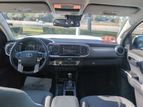 Certified 2023 Toyota Tacoma SR5 image 28