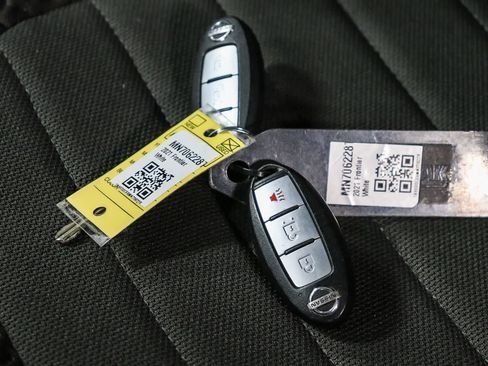 Used 2021 Nissan Frontier SV RWD image 26