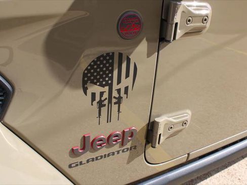 Certified 2020 Jeep Gladiator Rubicon image 12